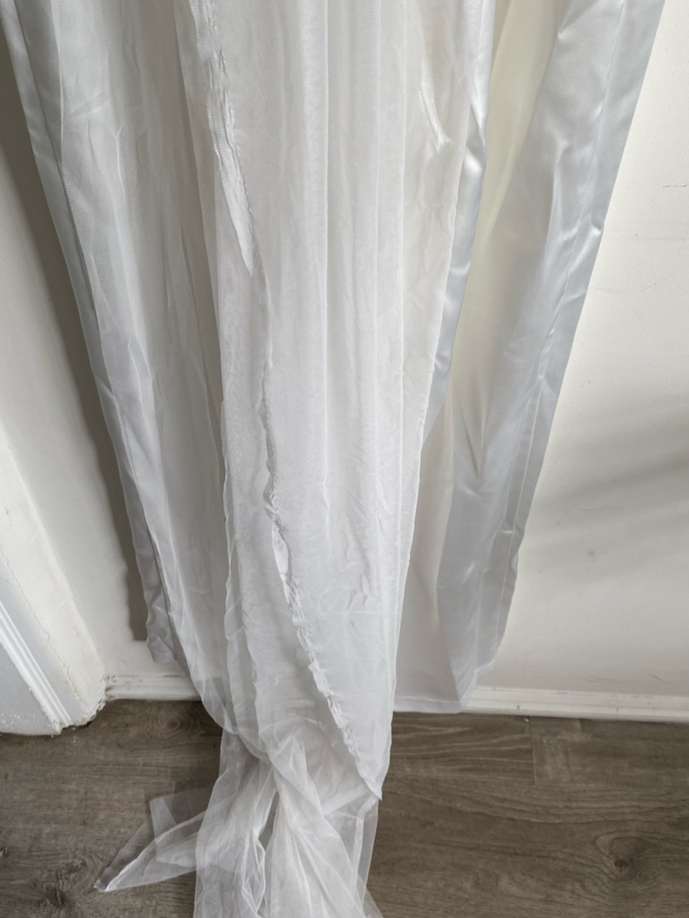 BELLA BARNETT WHITE SATIN JUMPSUIT - Picture 9 of 16
